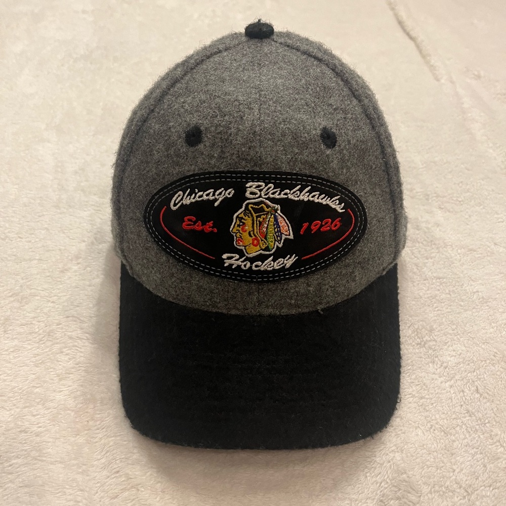 Vintage Sports Specialties Chicago Blackhawks Strapback